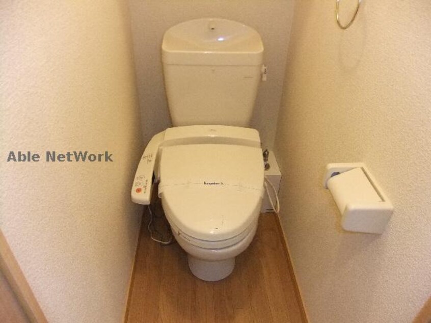  レオパレスメゾン安達