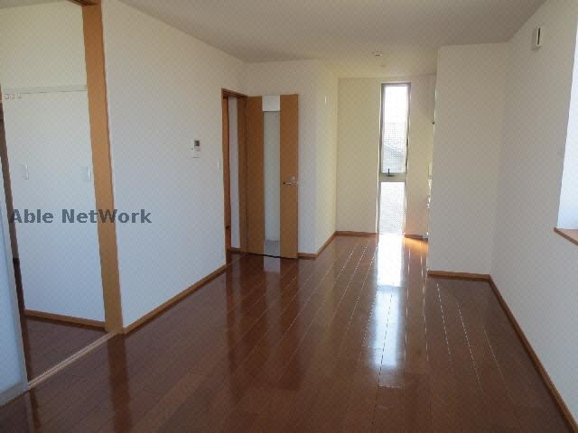 同型モデル LUNA COURT