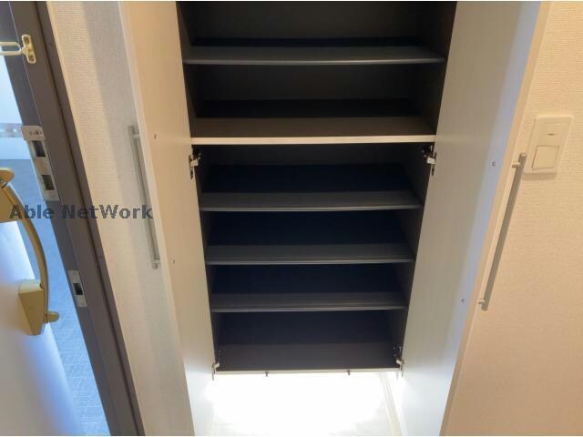 シューズボックス レユシール　エム