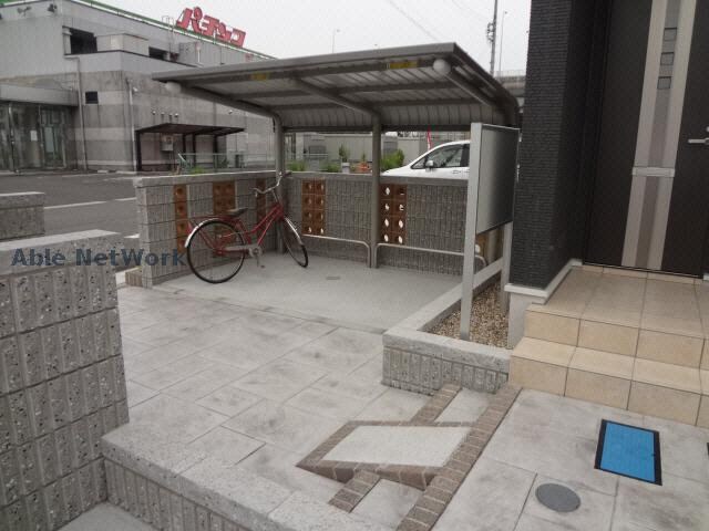駐輪場 ノバハース