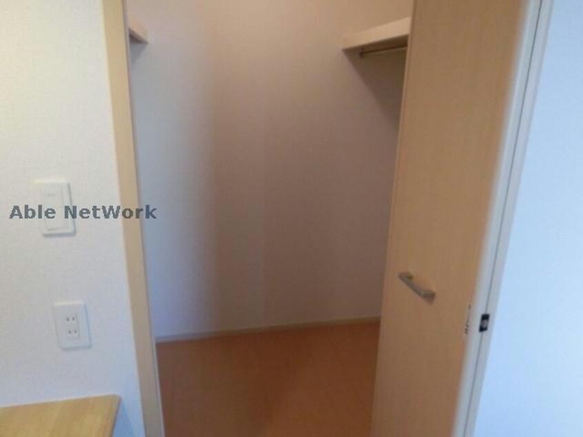  サニー　ガーデン（中切町）