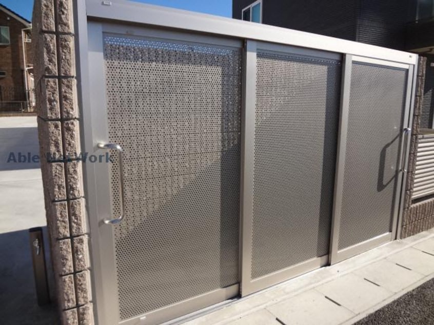 ゴミ置き場 la colline