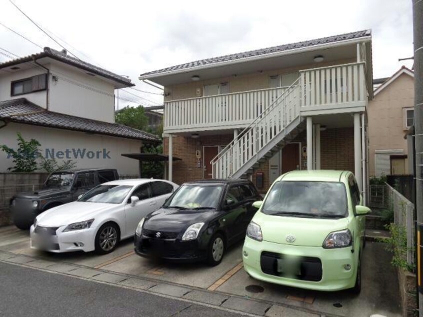 駐車場 グランモア道上