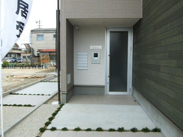 ｴﾝﾄﾗﾝｽ アルバーノ新守西Grande