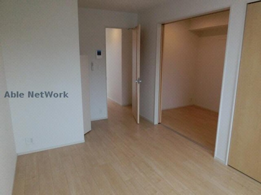 洋室 メゾン　アンソレイエ