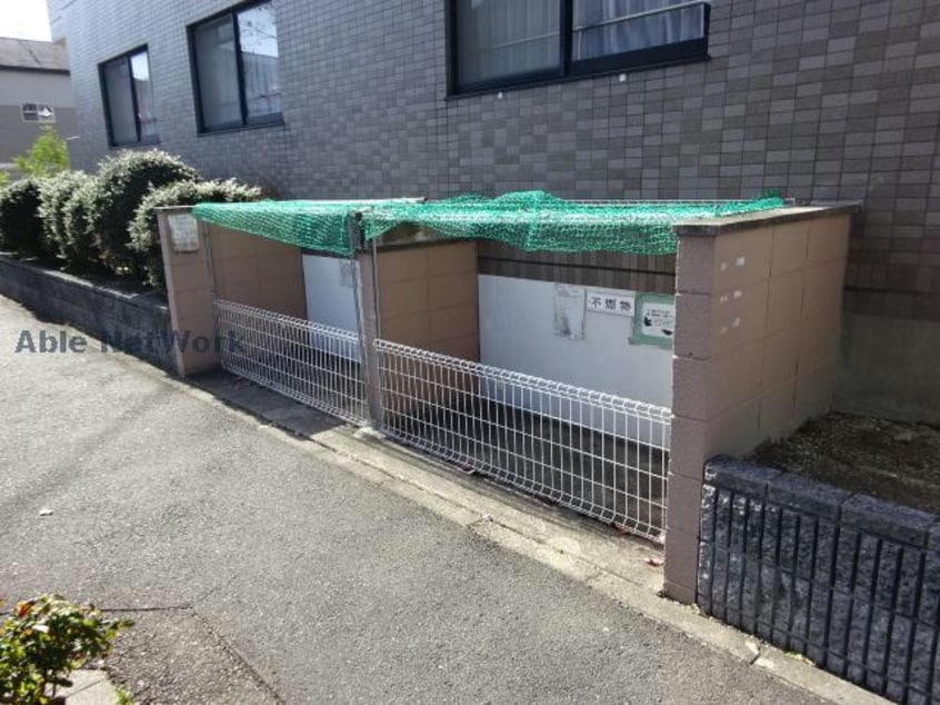 ゴミ置き場 サニーコート朝宮