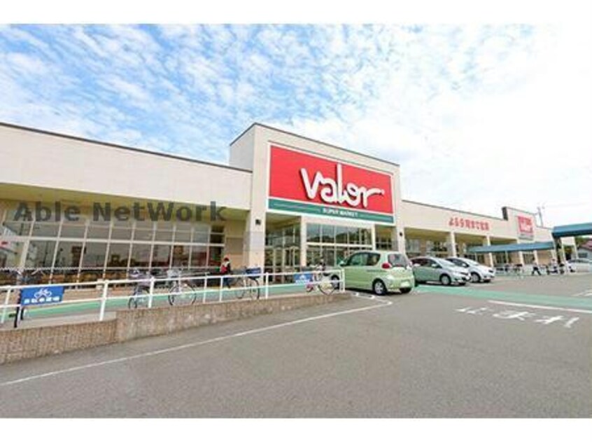 バロー志段味店(スーパー)まで550m レオパレスPines寿