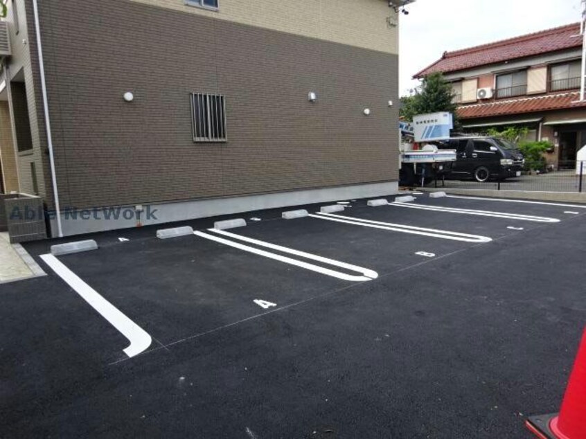 駐車場 スプリング　グローリー