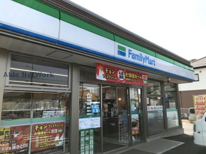 ファミリーマート春日井堀ノ内店(コンビニ)まで421m ブリリアントKⅢ