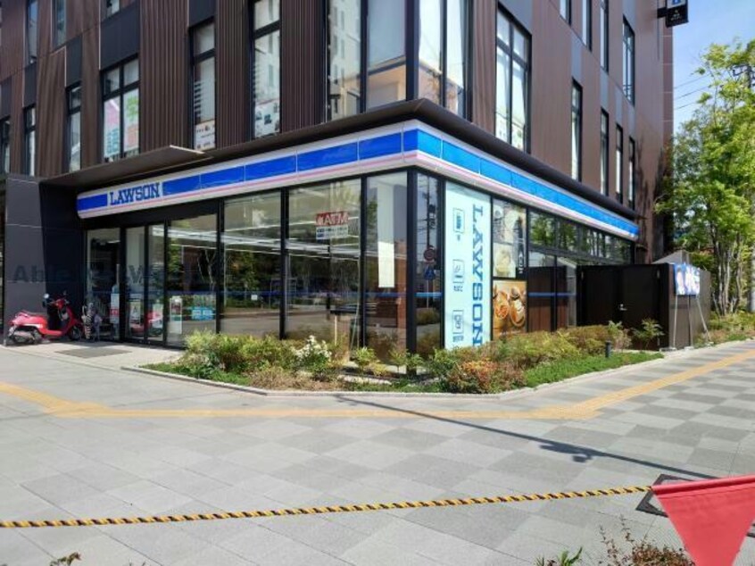 ローソン春日井駅南口店(コンビニ)まで139m リベロカスガイステイション