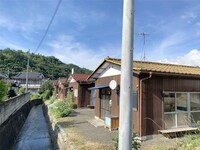 宗形貸家（西戸ノ内16-2）