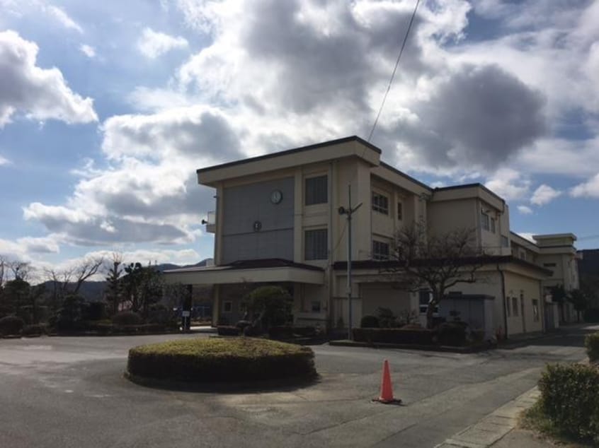 大玉村立玉井小学校(小学校)まで1592m コーポクリスタルI