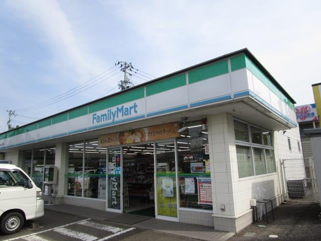ファミリーマート福島松川美郷店(コンビニ)まで646m スカイガーデンI