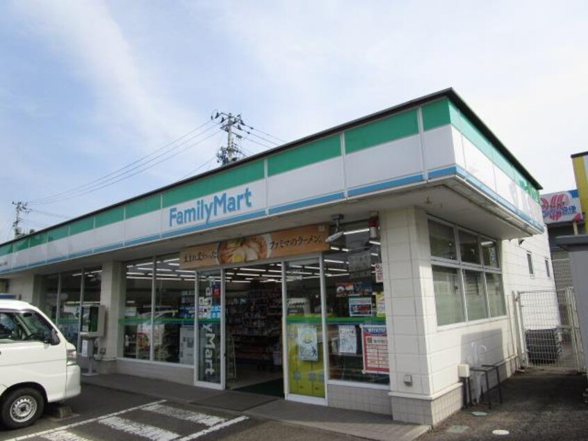 ファミリーマート福島松川美郷店(コンビニ)まで646m スカイガーデンI