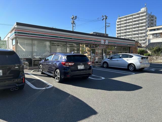 セブンイレブン郡山本町2丁目店(コンビニ)まで506m 東北本線/郡山駅 徒歩11分 1階 築30年