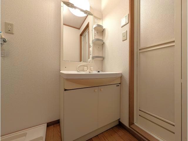  東北新幹線（東北地方）/郡山駅 バス20分桑野三丁目下車:停歩4分 1階 築51年