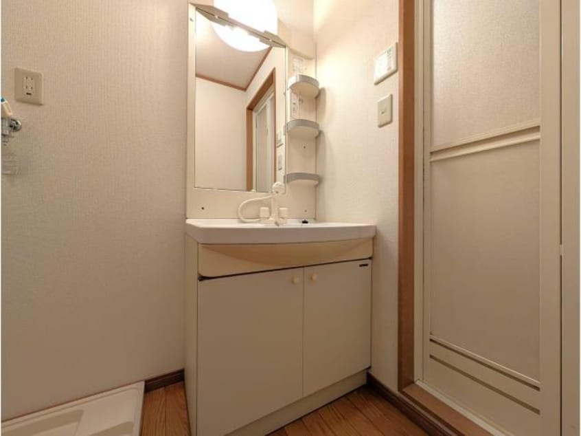  東北新幹線（東北地方）/郡山駅 バス20分桑野三丁目下車:停歩4分 1階 築51年