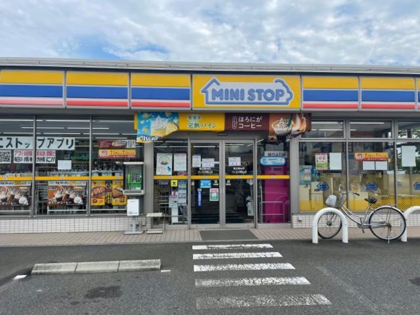 ミニストップフレスポ郡山店(コンビニ)まで401m※ミニストップフレスポ郡山店 東北本線/安積永盛駅 徒歩23分 8階 築44年