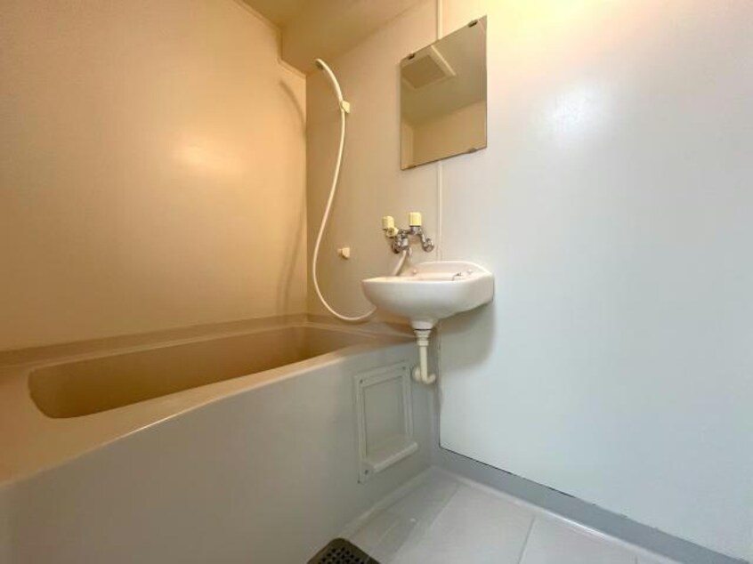  ラ・プラド本町