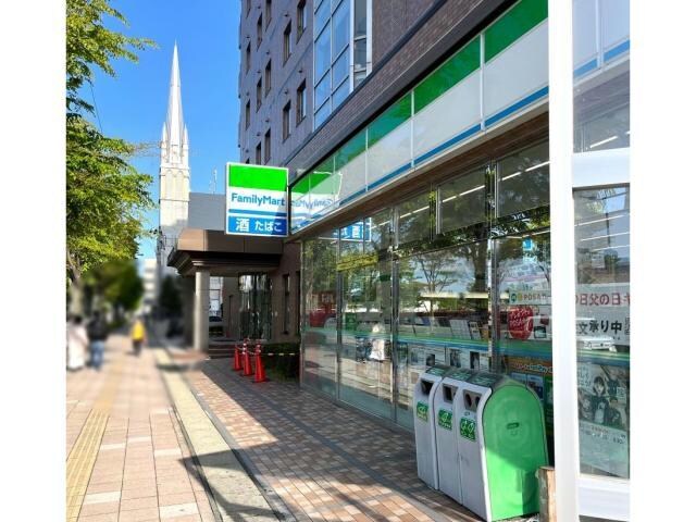 ファミリーマート郡山ホテルアルファーワン店(コンビニ)まで428m 東北本線/郡山駅 徒歩14分 2階 築4年