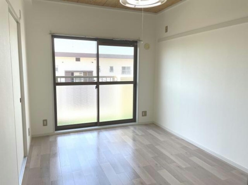 洋室 東北新幹線（東北地方）/郡山駅 バス19分桑野二丁目下車:停歩7分 3階 築31年