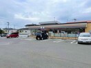 セブンイレブン郡山富久山上野店(コンビニ)まで373m 東北本線/郡山駅 徒歩31分 2階 築36年