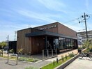 スターバックスコーヒー郡山コスモス通り店(その他飲食（ファミレスなど）)まで563m※スターバックスコーヒー郡山コスモス通り店 東北本線/郡山駅 バス19分静団地入口下車:停歩5分 2階 築40年