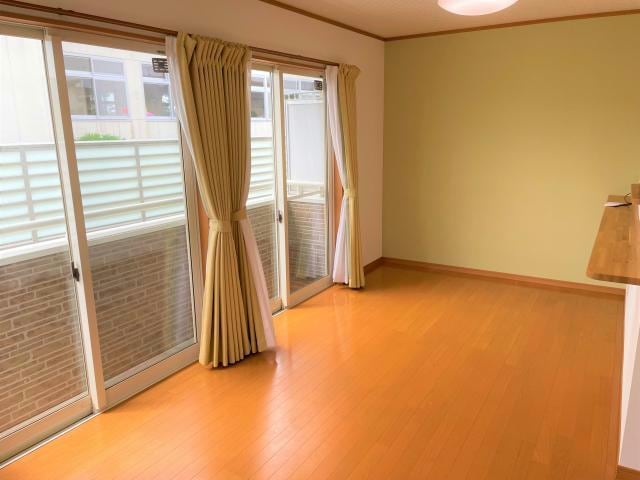 リビング 東北新幹線（東北地方）/郡山駅 バス25分小山田団地前下車:停歩3分 1-2階 築11年