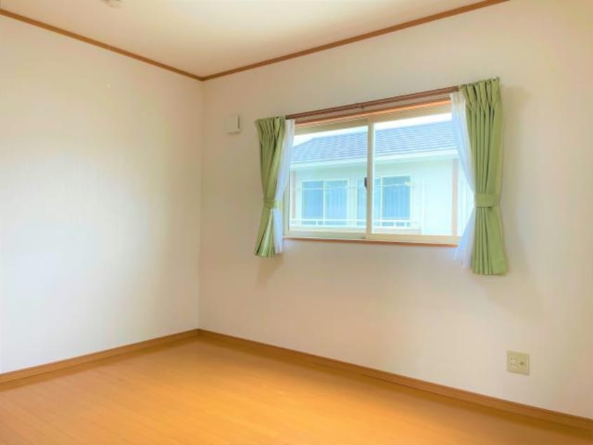 2F北側洋室 東北新幹線（東北地方）/郡山駅 バス25分小山田団地前下車:停歩3分 1-2階 築11年