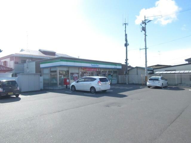 ファミリーマート郡山台新二丁目店(コンビニ)まで601m 東北本線/郡山駅 バス17分開成5丁目下車:停歩2分 3階 築34年