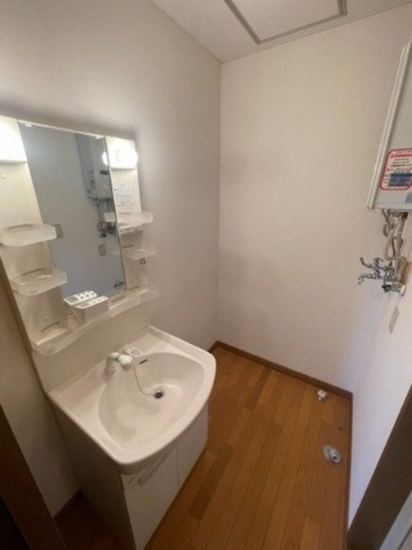  ユニハウス壱番館