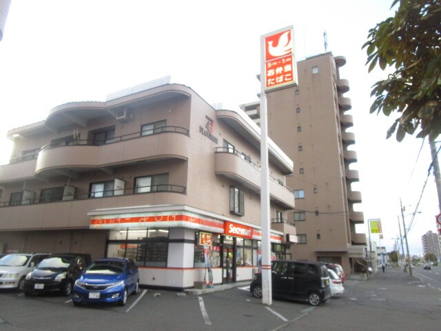 ｾｲｺｰﾏｰﾄ 北43条店(コンビニ)まで180m 札幌市営地下鉄東豊線/栄町駅 徒歩1分 4階 築27年