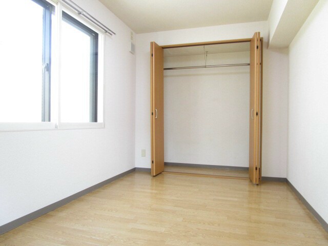  Calore栄町（カローレ）