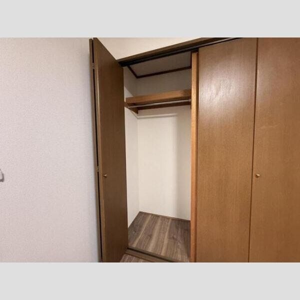  トライアングルコート