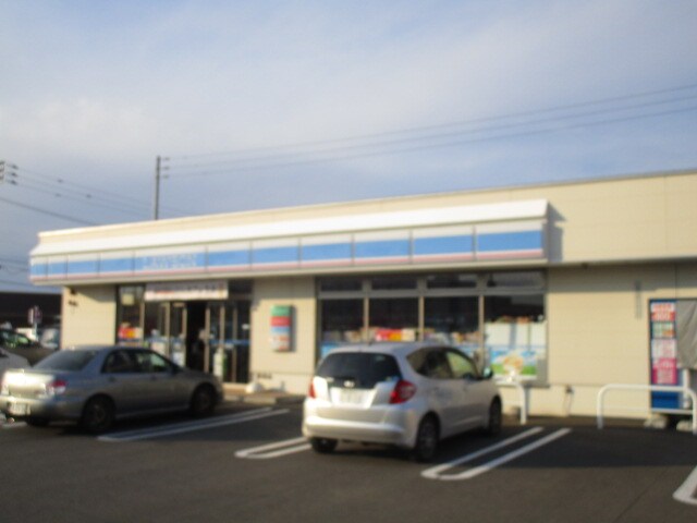 ﾛｰｿﾝ 札幌東雁来10条店(コンビニ)まで605m アン・ソレイユ
