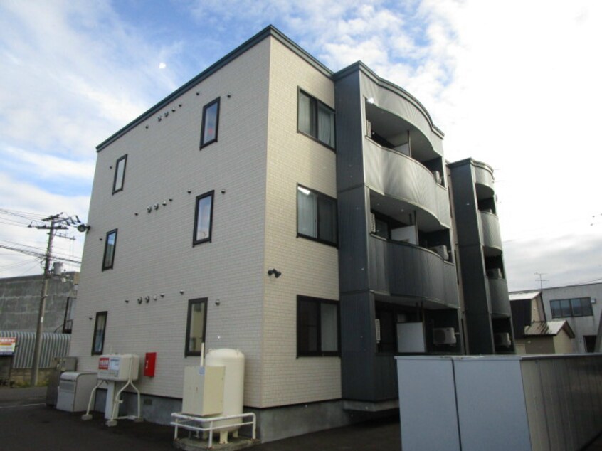  サンヴィレッジ楓III