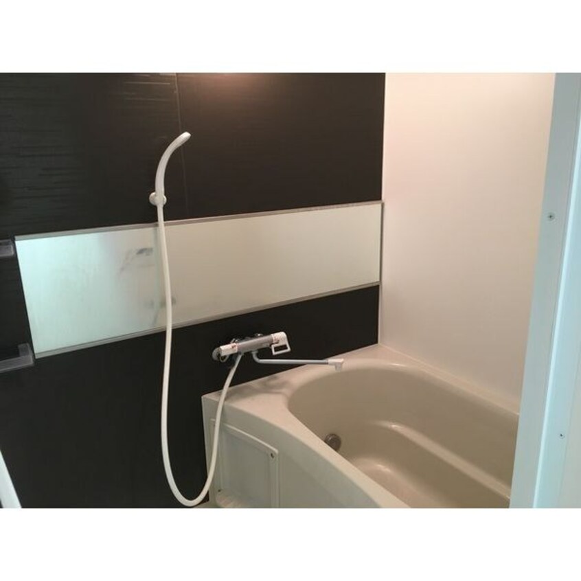  メニーズコート新道東