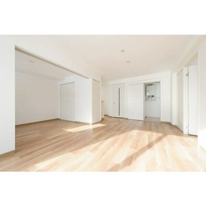  NOBLE　Charmant（ノーブルシャルマン）