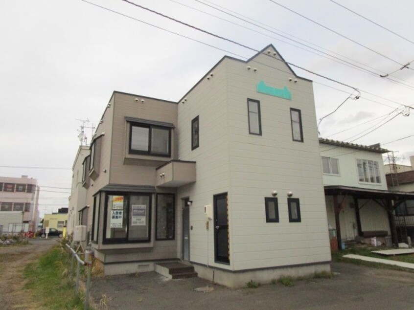  札幌市営地下鉄南北線/麻生駅 バス20分麻15　花畔団地線　花川南1条5丁目下車:停歩2分 1-2階 築31年