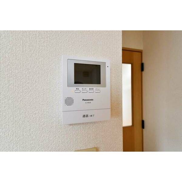  アベニールイースト