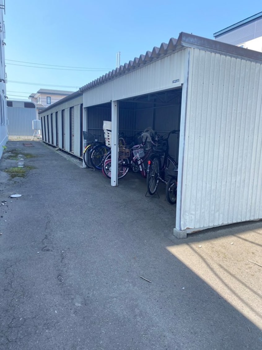  ラヴァンスコート