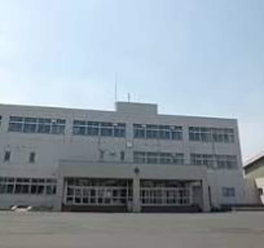 花川中学校(中学校/中等教育学校)まで731m シティーハウスN6