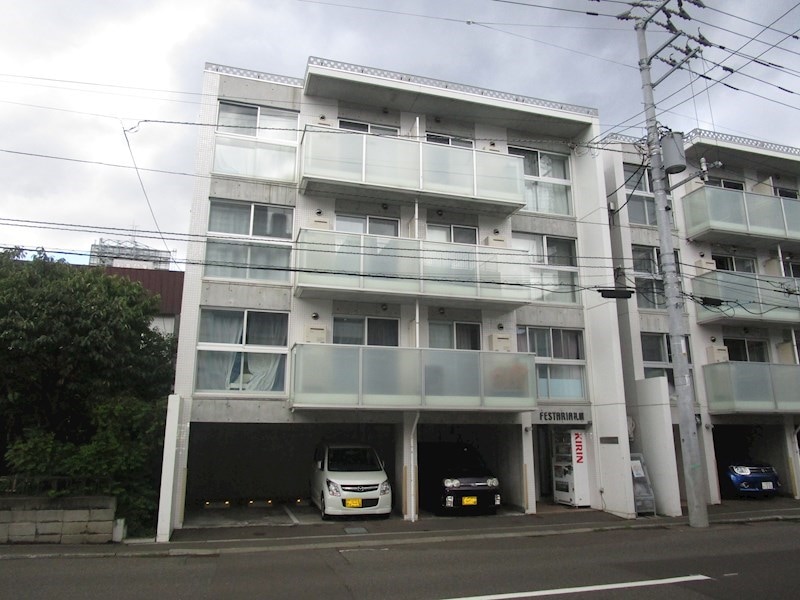  函館本線/札幌駅 徒歩7分 4階 築13年
