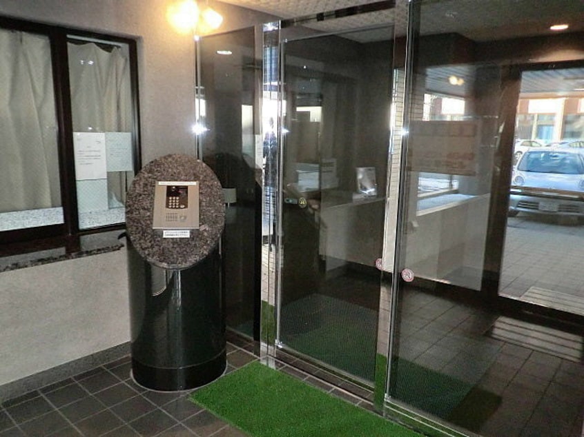  札幌市営地下鉄東豊線/東区役所前駅 徒歩3分 1階 築33年