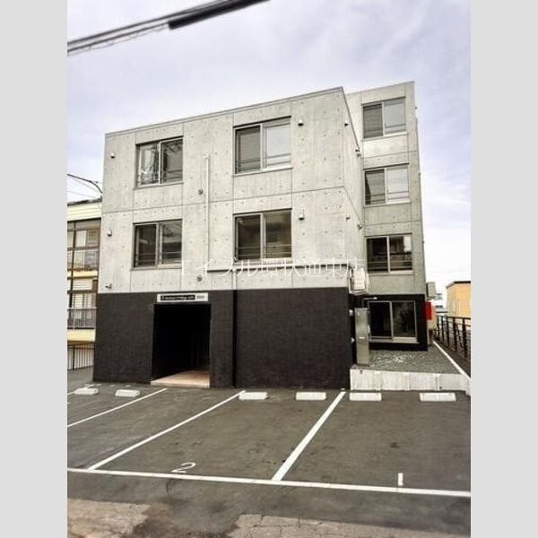  札幌市営地下鉄東西線/南郷１８丁目駅 徒歩7分 2階 1年未満