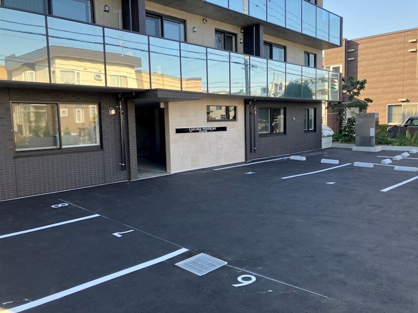  札幌市営地下鉄東豊線/東区役所前駅 徒歩8分 1階 築3年