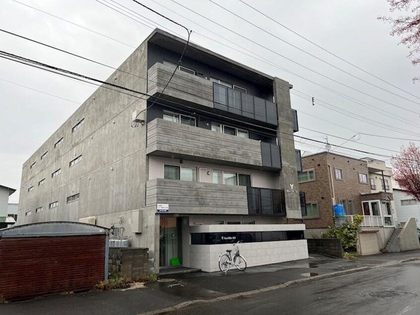  札幌市営地下鉄南北線/北２４条駅 徒歩12分 2階 築3年