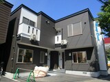 メニーズコート開成