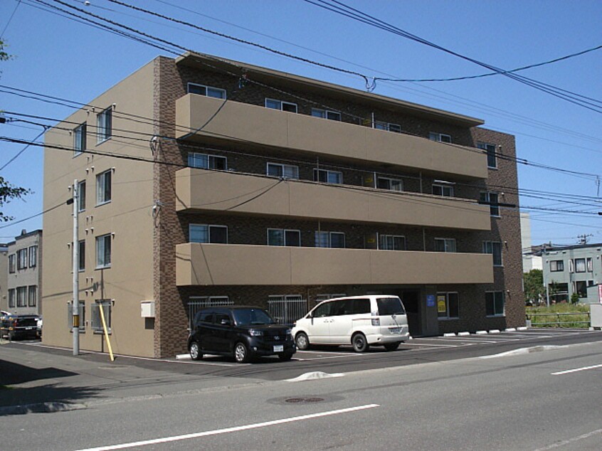  フォーレスト元町