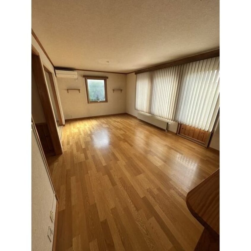  新川戸建て